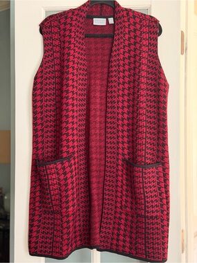 Nwots Sleeveless Red & Black Houndstooth Knit sweater/tunic. Susan Graver. Med.